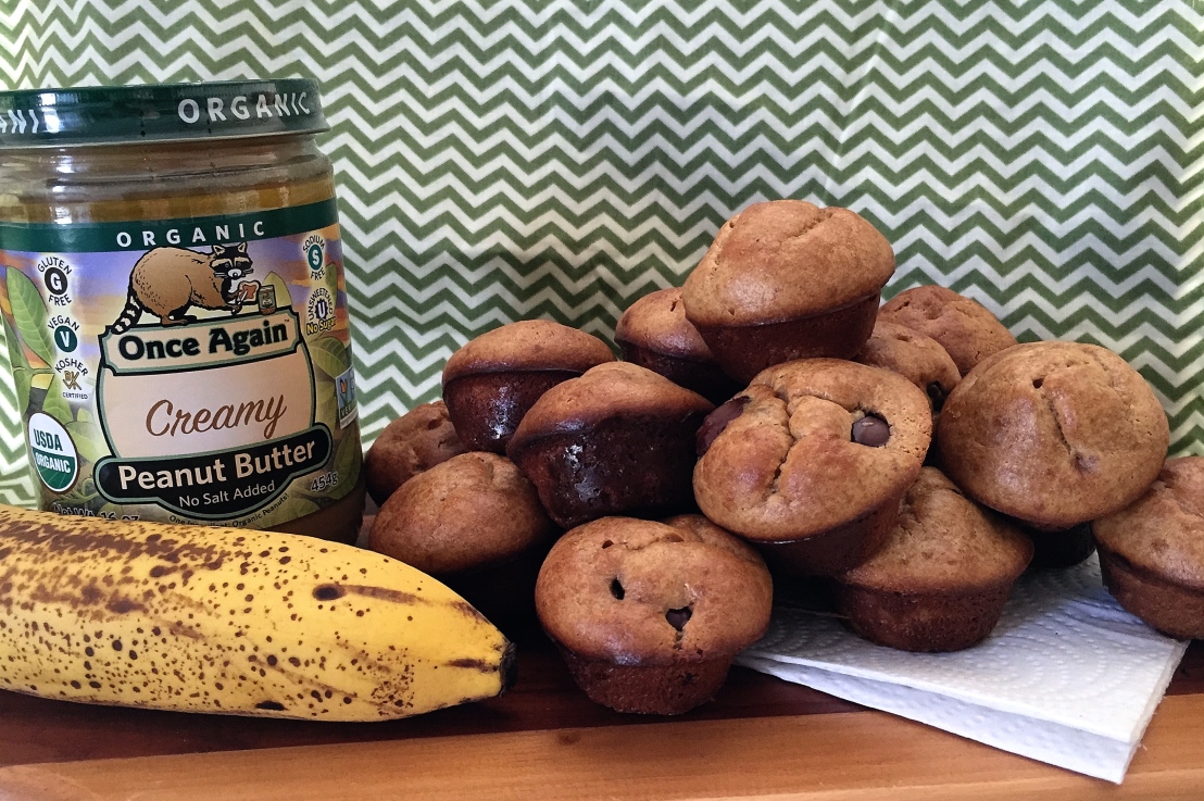 PB and Banana Mini Muffins: Nutrition on the Go! How to make muffins with a blender.
